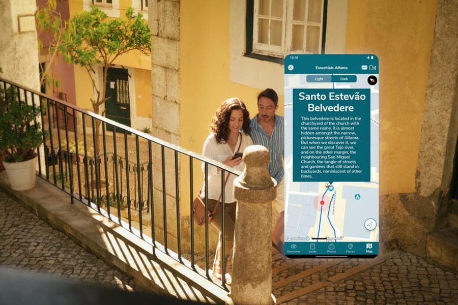Lisbon: Flexible Walking Tour of Alfama - The highest point: Lisbon’s oldest house and Amália Rodrigues in stone