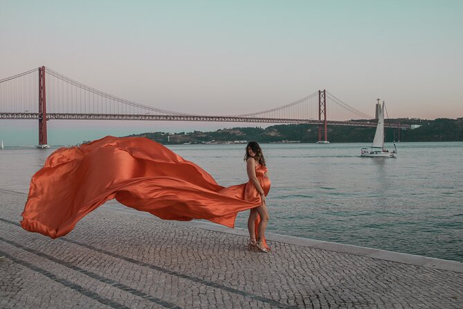 Lisbon Flying Dress & Fashion Photoshoot at iconic places - Price and value for a private Lisbon photoshoot
