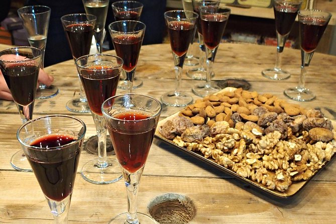 Lisbon Food & Local Drinks Evening Tour by Food Lover Tour - Stop 4: the dessert-and-wine finale