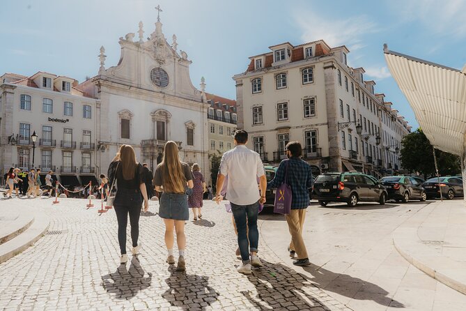 Lisbon Food & Tuk Tuk Tour with Eating Europe - Passing São Jorge Castle and hitting the Pantheon and Lisbon Cathedral vibe