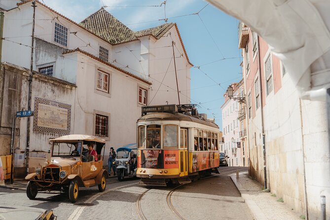 Lisbon Food & Tuk Tuk Tour with Eating Europe - Alfama’s first restaurant hit: Alpendre, cheese, soup, and green wine