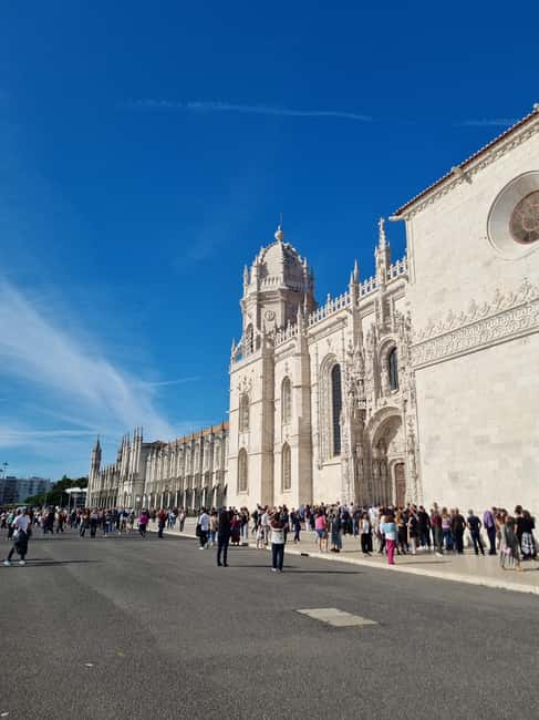 Lisbon: From the center to Belém by E-Bike - E-Bike Comfort on a Totally Flat Ride by the Tejo