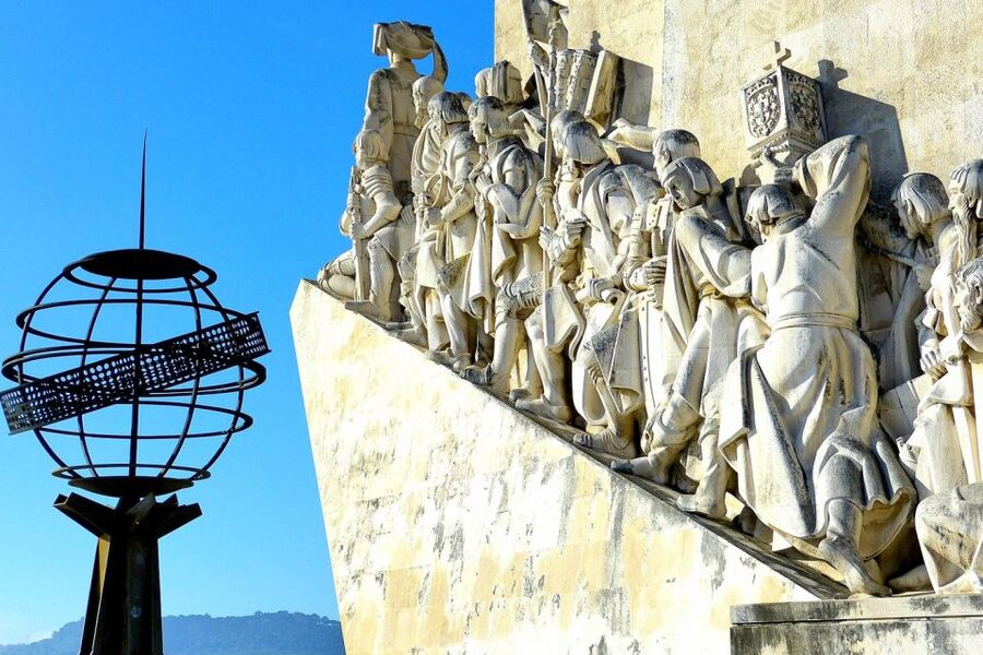 Lisbon: Full-Day Private Sightseeing Tour - Bairro Alto to Cristo Rei: Views, Elevation, and a Different Lisbon Mood