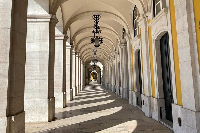 Lisbon Full Day Small Group City Tour - Stop 4: Jerónimos Monastery, UNESCO scale in a short visit