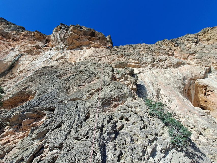 Lisbon: Guided Rock Climbing Trip - Safety and Coaching: Helmet, Harness, Shoes, and a Guide Who Pays Attention
