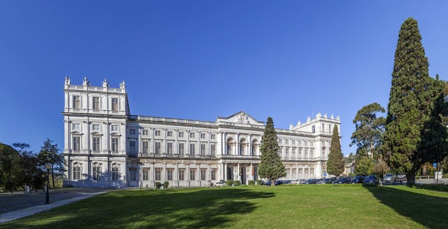 Lisbon: Half-Day City Tour - Jerónimos Monastery’s Manueline Architecture in a Guided, Manageable Window