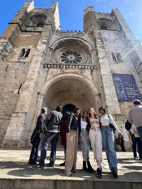 Lisbon:Half-day Guided Tuk Tuk Tour OldTown CityCenter Belem - Alfama, Mouraria, and the Pink Street: older streets, real atmosphere