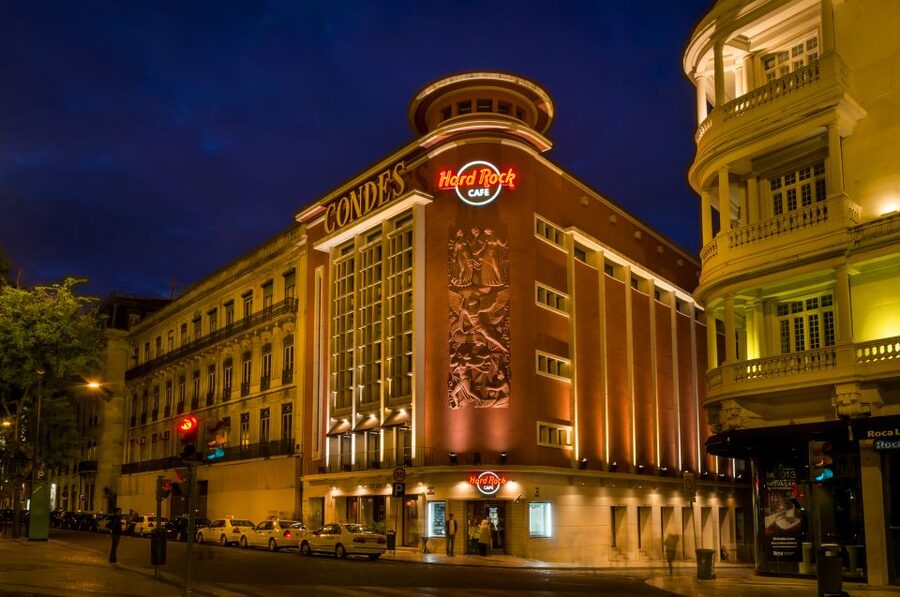 Lisbon: Hard Rock Cafe Experience - Avenida da Liberdade, Right in the Middle of Things