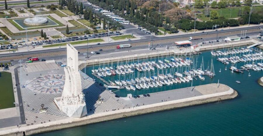 Lisbon: Helicopter Tour over Belem - Route in a nutshell: a quick loop over Lisbon’s most recognizable icons