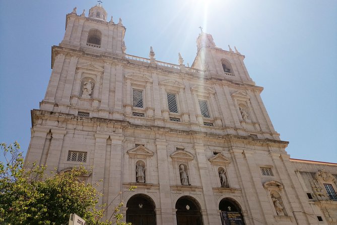 Lisbon Highlights - Private Tour with Van and Local Guide - Miradouro São Pedro de Alcântara and the Chiado Descent