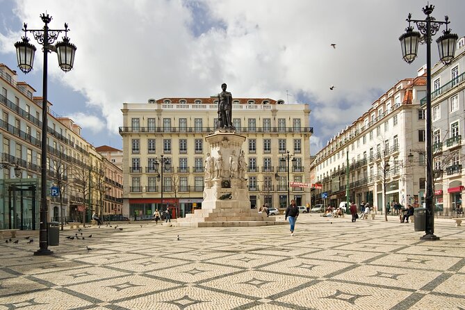 Lisbon Historical Downtown Private Tour - Stop 6: Alfama Streets and the Taste of Ginginha