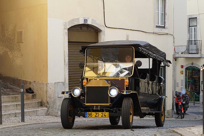 Lisbon Historical Vintage Tour: Typical Lisbon - Where you meet, and how the timing works
