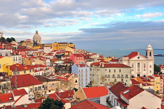 Lisbon Historical Vintage Tour: Typical Lisbon - Rossio Square: the Lisbon pulse before the climb