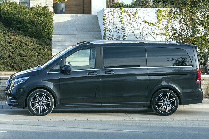 Lisbon Hotel to Airport Premium transfer - Communication you can count on before you go