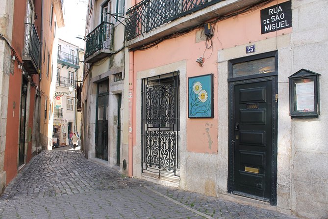 Lisbon in the eye of a Portuguese writer - How to Use This Tour to Plan the Rest of Your Lisbon Days