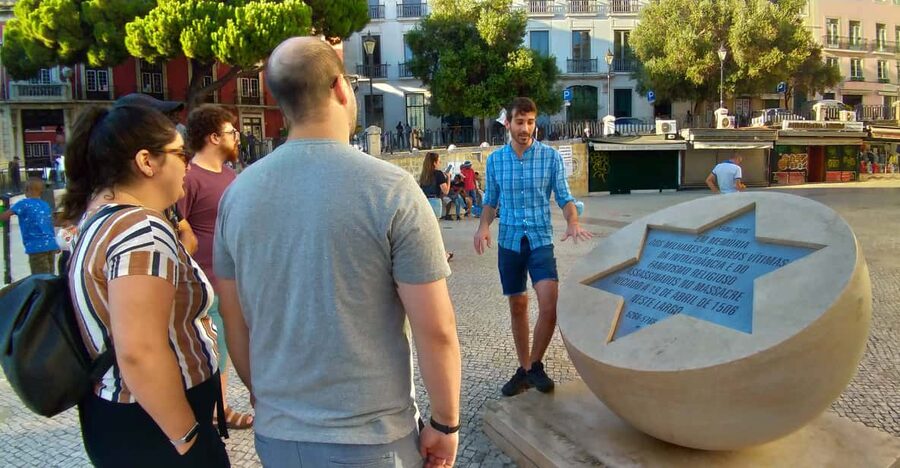 Lisbon: Jewish Walking Tour - The Walk Through Old Town: From Where Quarters Were to What Archaeology Reveals