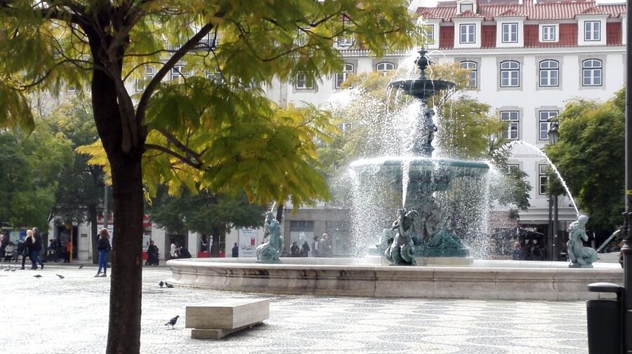 Lisbon: Layover Tour with Airport Pickup and Drop-Off - Belem: Custard Tarts, Riverside Sights, and Iconic Stops
