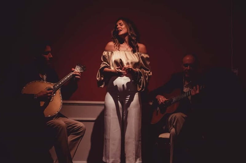Lisbon: Live Fado Show with Port Wine in Historic Center - Should you book Lisboa em Fado in Baixa Chiado?