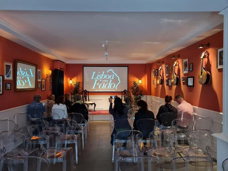 Lisbon: Live Fado Show with Port Wine in Historic Center - Language and participation, how to enjoy it even with limited Portuguese