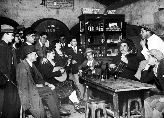 Lisbon: Luxury Fado Tour with Dinner included - Key things that make this Lisbon Fado night work