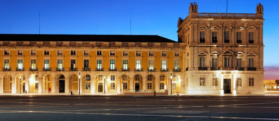 Lisbon: Luxury Fado Tour with Dinner included - Value for $240: when private transportation and dinner actually add up