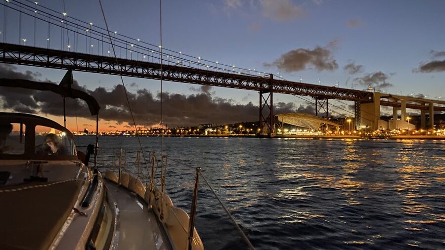 Lisbon: Luxury Sailboat Cruise at Night - Who this night cruise fits best