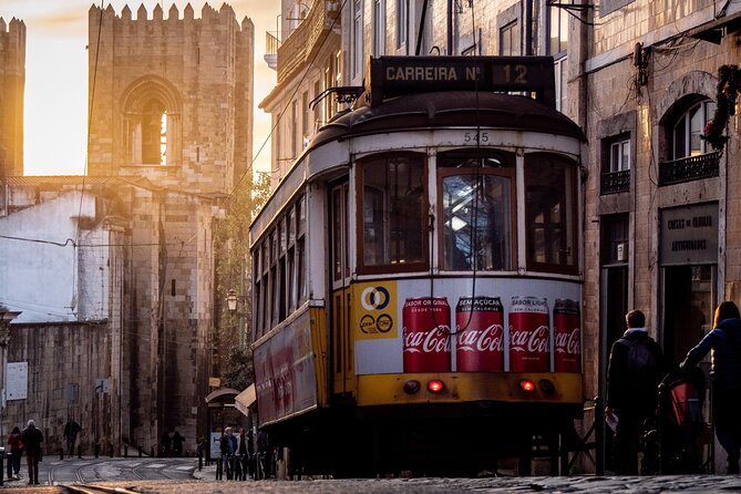 Lisbon Medieval Hills Private Tour on Tuk-Tuk - Timing, Private-Group Pace, and the Praça da Figueira Meeting Point