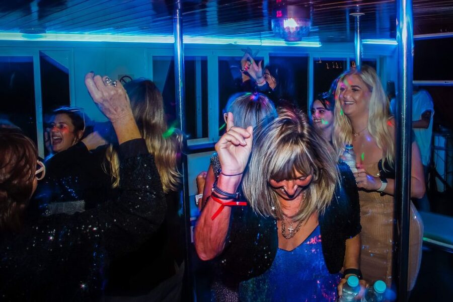 Lisbon: New Year's Eve with Live Dj Fireworks and Open Bar - Price and value: is $210 worth it?