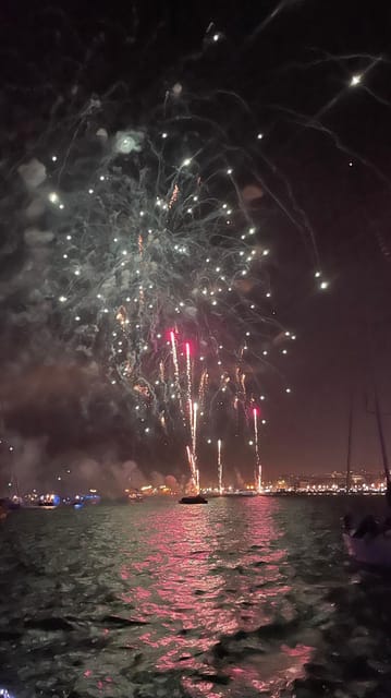 Lisbon: New Year's party on sailboat tour 2026 to 2027 - Where to meet: Alcantara Dock Gate 2 by Krystal Disco