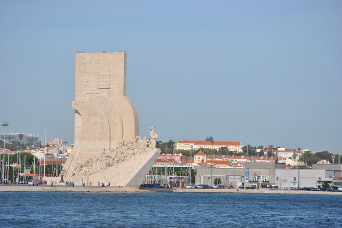 Lisbon New Years Eve Sailing Tour - Getting to Doca de Belém for a 10:30 pm start