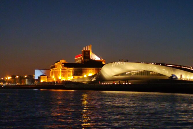 Lisbon Night Sailing Tour with a Drink- 2h Small Group Tour - Who this night sailing trip is best for