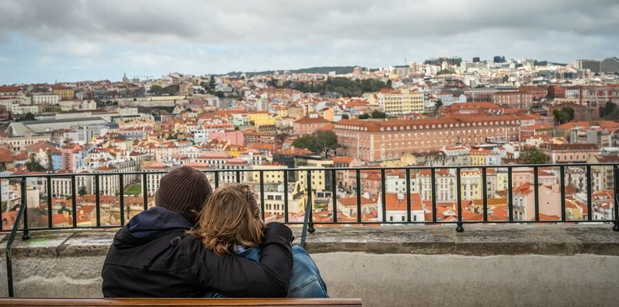 Lisbon: Old Town City Tour by Private Tuktuk - National Pantheon of Santa Engracia and Chafariz d’El-Rei: Short Stops, Good Payoff