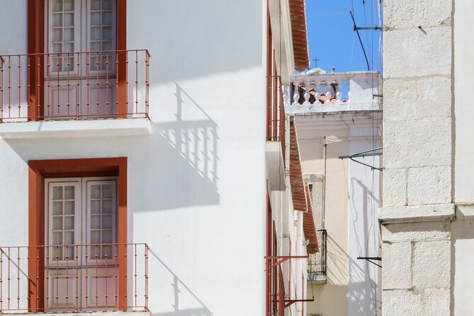 Lisbon Old town Tour - Casa dos Bicos and the 1755 earthquake survivor