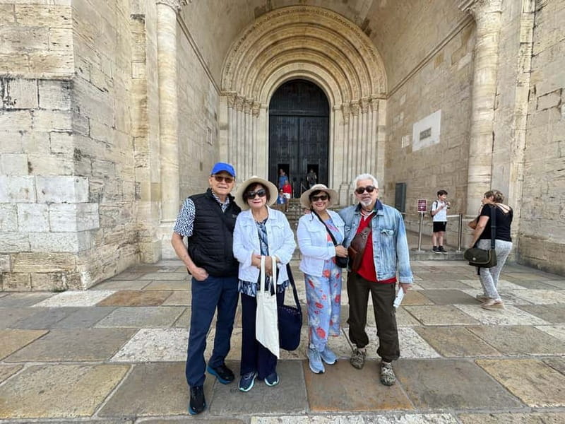 Lisbon: Old Town Tuk-Tuk Tour. - Photo and comfort reality check (what to wear, what to expect)