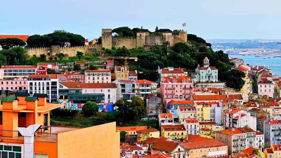 Lisbon: Old Town Tuk-Tuk Tour - The comfort factor: private pickup and a small-group ride