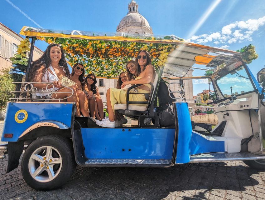 Lisbon: Old Town TukTuk Tour and Scenic Viewpoints in Alfama - The Old Town loop: Cathedral, Saint Anthony, and your first big viewpoints