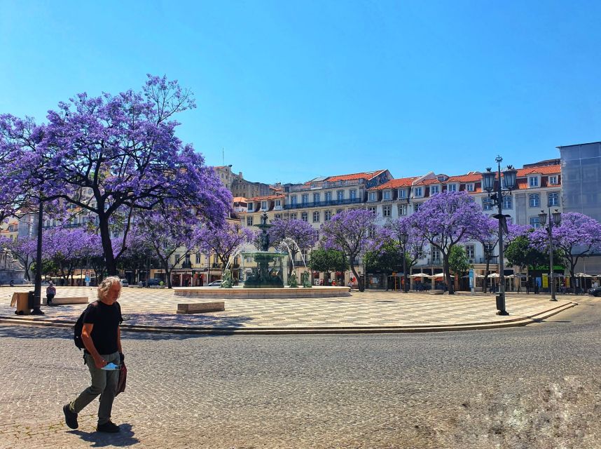 Lisbon: Old Town TukTuk Tour and Scenic Viewpoints in Alfama - Pink Street and Mercado da Ribeira: finishing with atmosphere and options