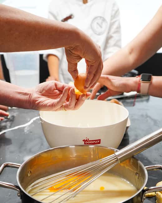 Lisbon: Pastel de Nata Masterclass at a Real Bakery - Small group lessons, big focus on hands-on results