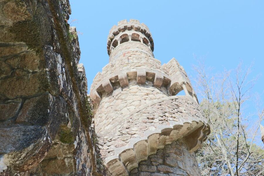 Lisbon: Pena Palace and Regaleira with Tickets - Quinta da Regaleira: Wells, Tunnels, and the 9 Circles of Hell