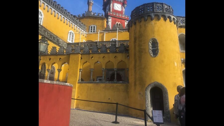 Lisbon: Pena Palace, Sintra, Cascais, and Cabo Roca Day Trip - Cascais, Praia do Guincho, and Boca do Inferno: classic Atlantic drama