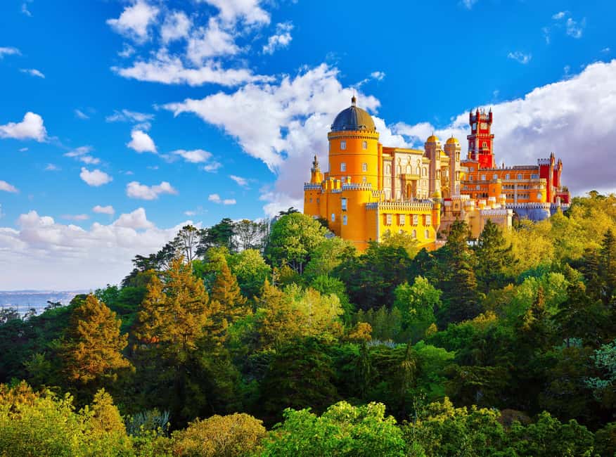 Lisbon: Pena Palace, Sintra, Regaleira, Roca, Cascais Tour - Sintra old town and the Regaleira choice you should think through