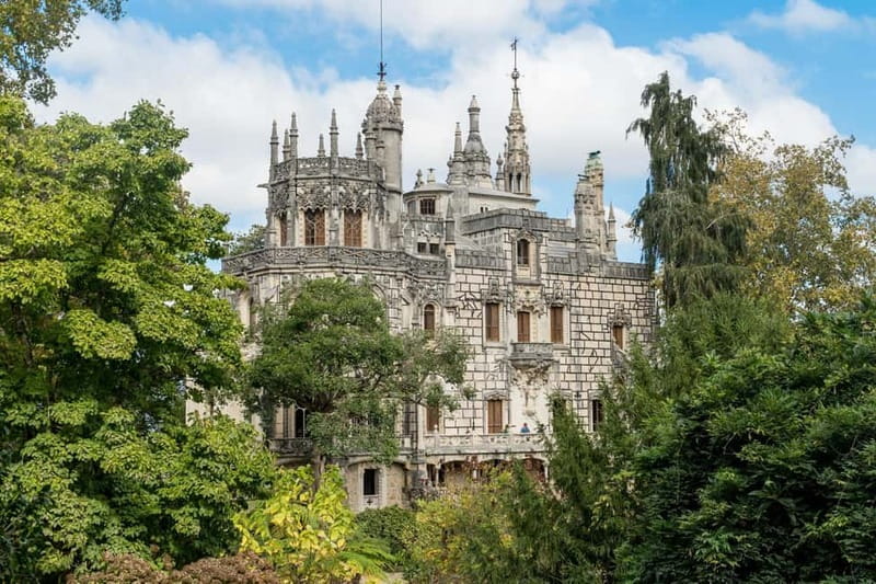 Lisbon: Pena Palace, Sintra, Regaleira, Roca, Cascais Tour - Practical tips that make the day easier on your feet