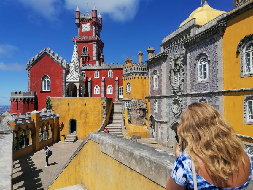 Lisbon: Pena, Regaleira & Atlantic Coast Tour with a Local - Why this Lisbon to Sintra day works better than the big-group version