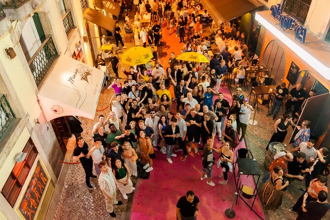 Lisbon Pink Street Pubcrawl: 1h Open Bar, Shots,VIP Club Entry - Key things to know before you go