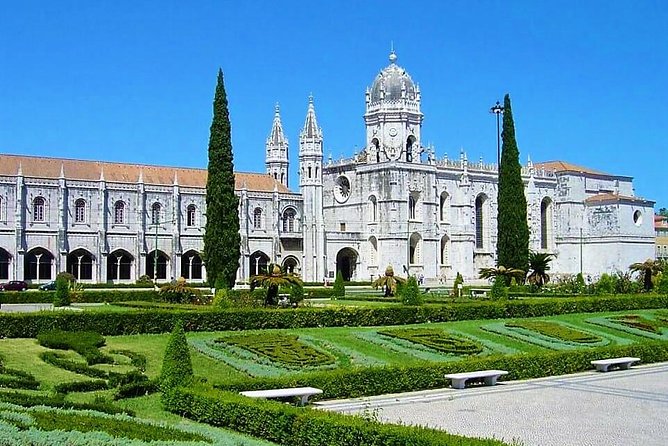 Lisbon & Portugal Private Luxury Tours - Price and value: what $390.78 per person really buys