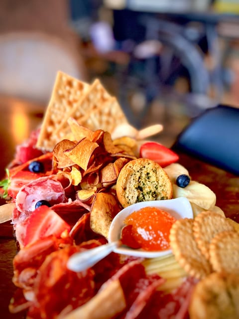 Lisbon: Premium Wine and Tapas Tasting Session - Lisbon Winery format: one room, big flavor, no walking-between-stops stress
