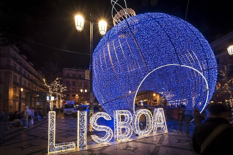Lisbon: Private Christmas Lights Tour by Eco Tuk Tuk - The Price, the Time, and What It Buys You for $40
