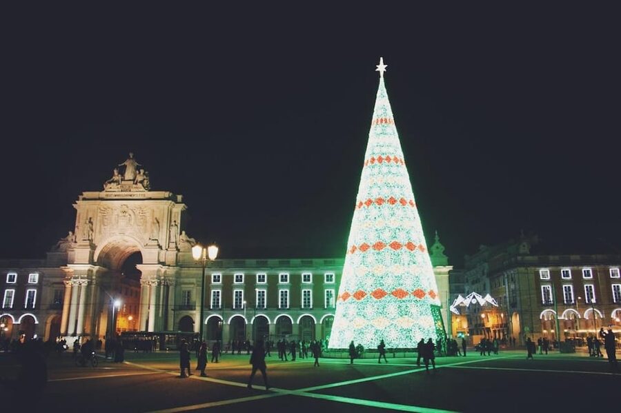 Lisbon: Private Christmas Lights Tour by Eco Tuk Tuk - Why an Electric Tuk Tuk Feels Right for Lisbon in December