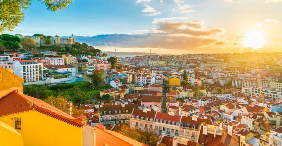 Lisbon: Private City Tour by Tuk-Tuk - Monastery São Vicente de Fora and the National Pantheon stop
