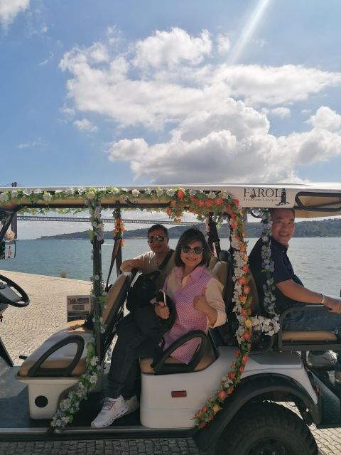 Lisbon: Private City Tour in Alfama and Chiado with Tuk Tuk - Why Alfama and Chiado fit a tuk tuk so well